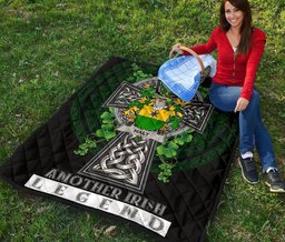 ScotsTee Shop Irish Haly or O'Haly Coat of Arms Family Crest Ireland Quilt Ireland Legend Quilt