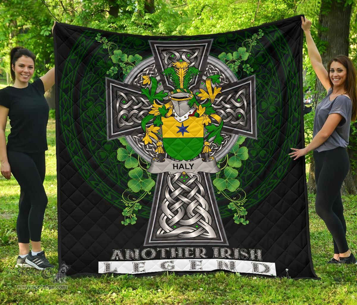 ScotsTee Shop Irish Haly or O'Haly Coat of Arms Family Crest Ireland Quilt Ireland Legend Quilt