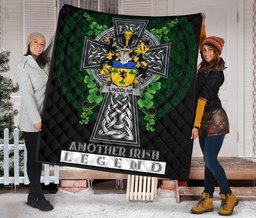 ScotsTee Shop Irish Lincolne Coat of Arms Family Crest Ireland Quilt Ireland Legend Quilt