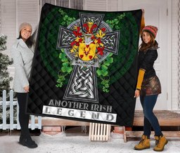 ScotsTee Shop Irish Haltridge Coat of Arms Family Crest Ireland Quilt Ireland Legend Quilt