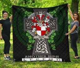 ScotsTee Shop Irish Tuite Coat of Arms Family Crest Ireland Quilt Ireland Legend Quilt