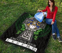 ScotsTee Shop Irish McLysacht or Lysacht Coat of Arms Family Crest Ireland Quilt Ireland Legend Quilt