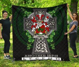 ScotsTee Shop Irish Owens Coat of Arms Family Crest Ireland Quilt Ireland Legend Quilt