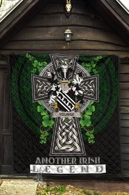 ScotsTee Shop Irish Younge Coat of Arms Family Crest Ireland Quilt Ireland Legend Quilt