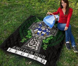 ScotsTee Shop Irish Richardson Coat of Arms Family Crest Ireland Quilt Ireland Legend Quilt
