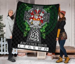 ScotsTee Shop Irish Taylor Coat of Arms Family Crest Ireland Quilt Ireland Legend Quilt