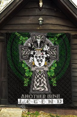 ScotsTee Shop Irish Savage Coat of Arms Family Crest Ireland Quilt Ireland Legend Quilt