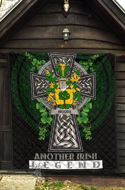 ScotsTee Shop Irish Woods Coat of Arms Family Crest Ireland Quilt Ireland Legend Quilt