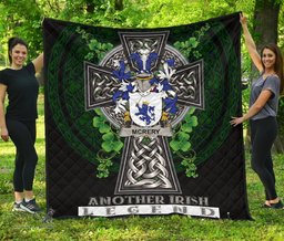 ScotsTee Shop Irish McRery or McCrery Coat of Arms Family Crest Ireland Quilt Ireland Legend Quilt