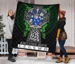 ScotsTee Shop Irish Nash or Naish Coat of Arms Family Crest Ireland Quilt Ireland Legend Quilt