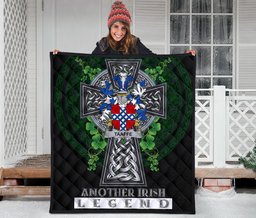 ScotsTee Shop Irish Taaffe Coat of Arms Family Crest Ireland Quilt Ireland Legend Quilt