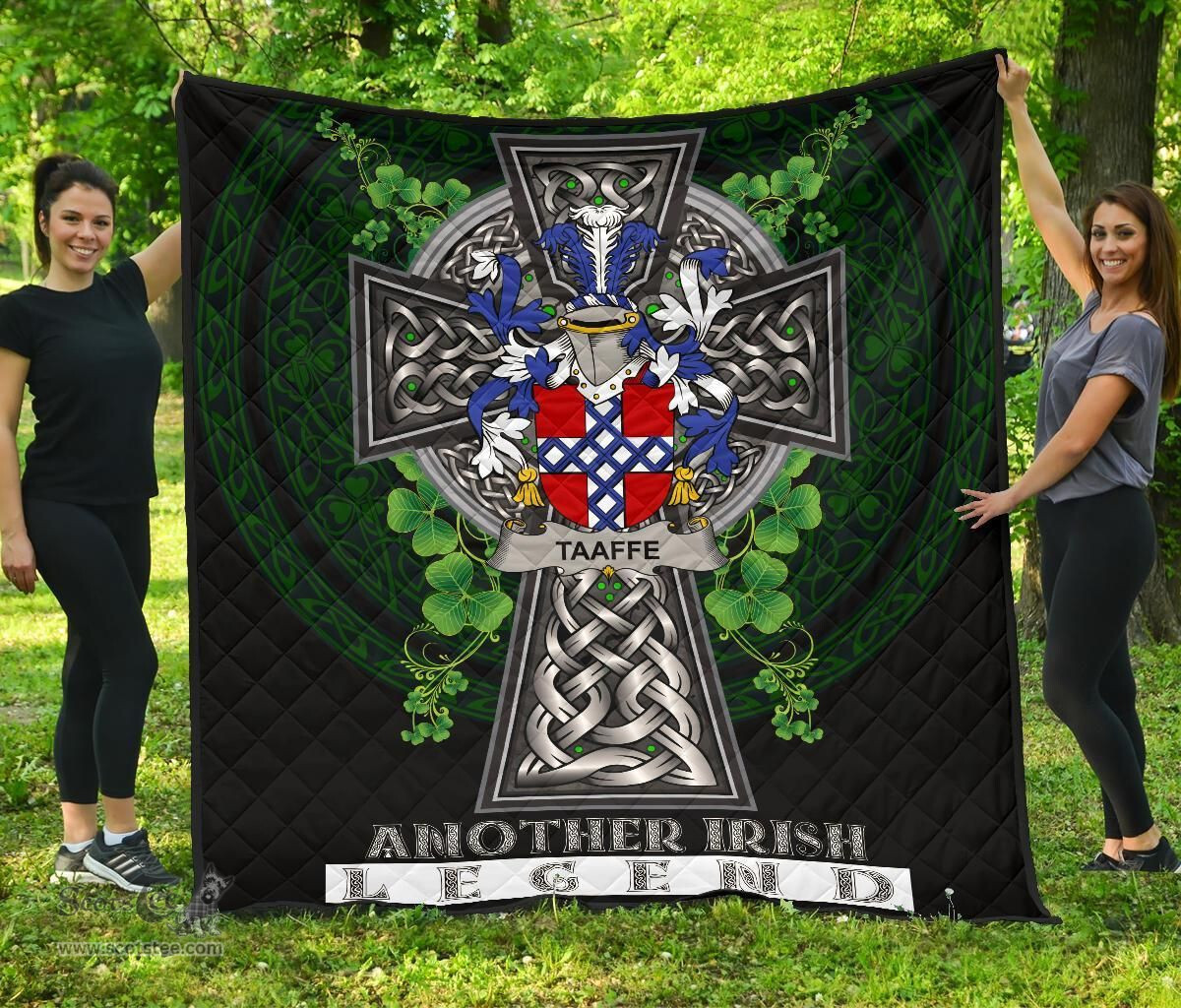 ScotsTee Shop Irish Taaffe Coat of Arms Family Crest Ireland Quilt Ireland Legend Quilt