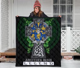 ScotsTee Shop Irish Read Coat of Arms Family Crest Ireland Quilt Ireland Legend Quilt