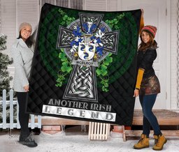 ScotsTee Shop Irish McElroy or Gilroy Coat of Arms Family Crest Ireland Quilt Ireland Legend Quilt