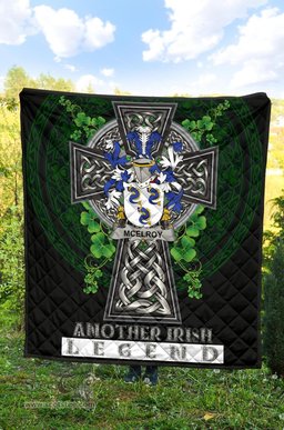 ScotsTee Shop Irish McElroy or Gilroy Coat of Arms Family Crest Ireland Quilt Ireland Legend Quilt