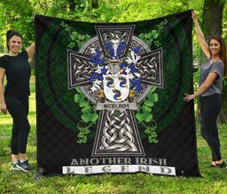ScotsTee Shop Irish McElroy or Gilroy Coat of Arms Family Crest Ireland Quilt Ireland Legend Quilt