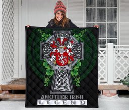 ScotsTee Shop Irish Stack Coat of Arms Family Crest Ireland Quilt Ireland Legend Quilt