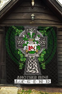 ScotsTee Shop Irish McNulty Coat of Arms Family Crest Ireland Quilt Ireland Legend Quilt