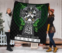 ScotsTee Shop Irish Staunton Coat of Arms Family Crest Ireland Quilt Ireland Legend Quilt