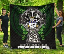 ScotsTee Shop Irish McCourt Coat of Arms Family Crest Ireland Quilt Ireland Legend Quilt