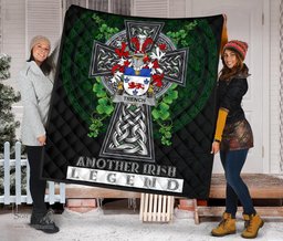ScotsTee Shop Irish Trench Coat of Arms Family Crest Ireland Quilt Ireland Legend Quilt