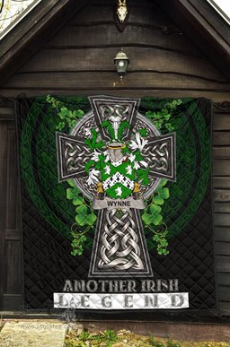 ScotsTee Shop Irish Wynne Coat of Arms Family Crest Ireland Quilt Ireland Legend Quilt