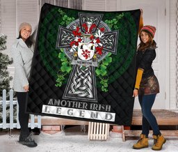 ScotsTee Shop Irish Newton Coat of Arms Family Crest Ireland Quilt Ireland Legend Quilt