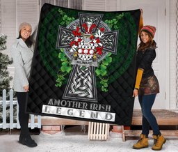 ScotsTee Shop Irish Milward Coat of Arms Family Crest Ireland Quilt Ireland Legend Quilt