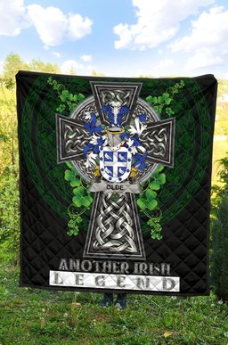ScotsTee Shop Irish Olde Coat of Arms Family Crest Ireland Quilt Ireland Legend Quilt