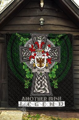 ScotsTee Shop Irish Reidy or O'Reidy Coat of Arms Family Crest Ireland Quilt Ireland Legend Quilt