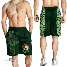 ScotsTee Shop Irish House of MACENCHROE Coat of Arms Irish Mens Short Irish Cross with Celtic Knot and Claddagh Ring