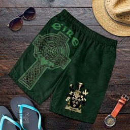 ScotsTee Shop Irish Penne or Penn Coat of Arms Irish Mens Short Irish Cross with Celtic Knot and Claddagh Ring