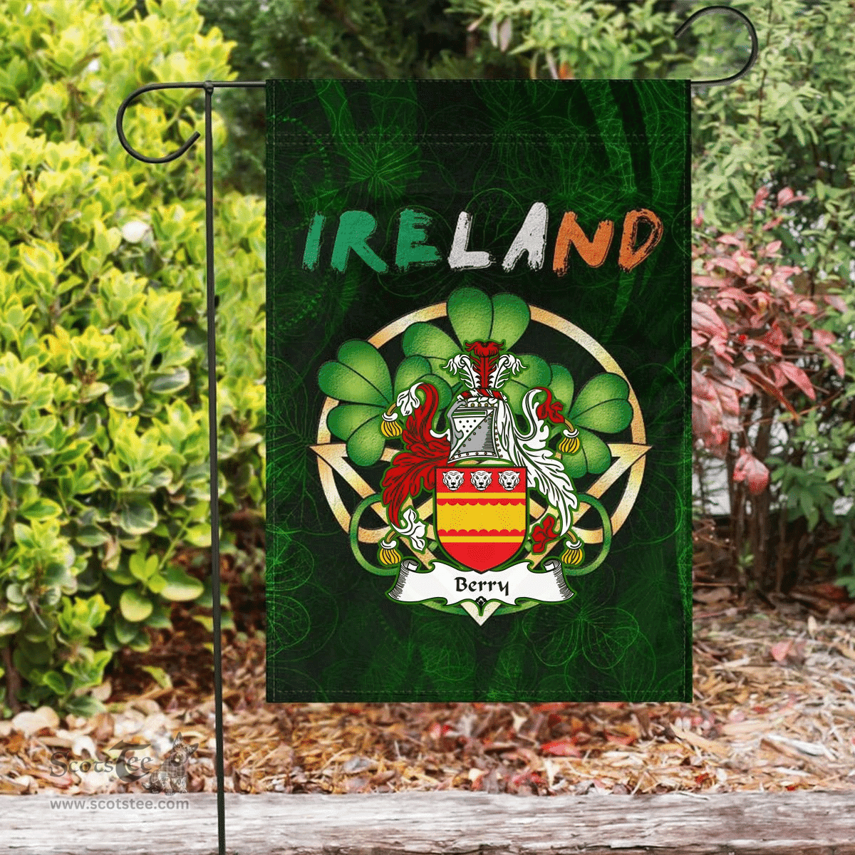 ScotsTee Shop Irish Berry Coat of Arms Irish Pride Garden Flag Irish Shamrock Flag