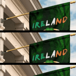 ScotsTee Shop Irish Brownlow Coat of Arms Irish Pride Garden Flag Irish Shamrock Flag