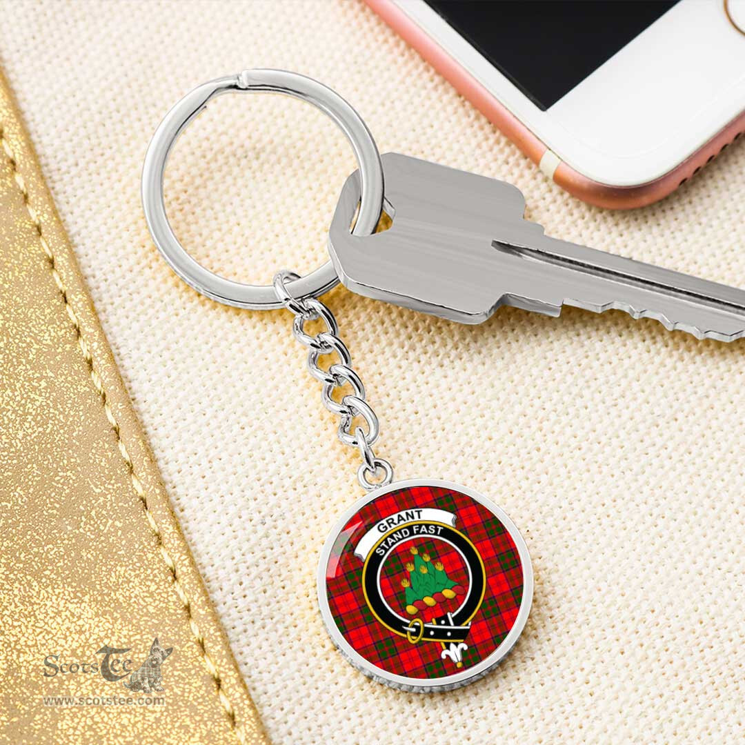 ScotsTee Shop Scottish Grant Modern Clan Crest Circle Pendant Tartan Luxury Keychain - Personalized Engraving