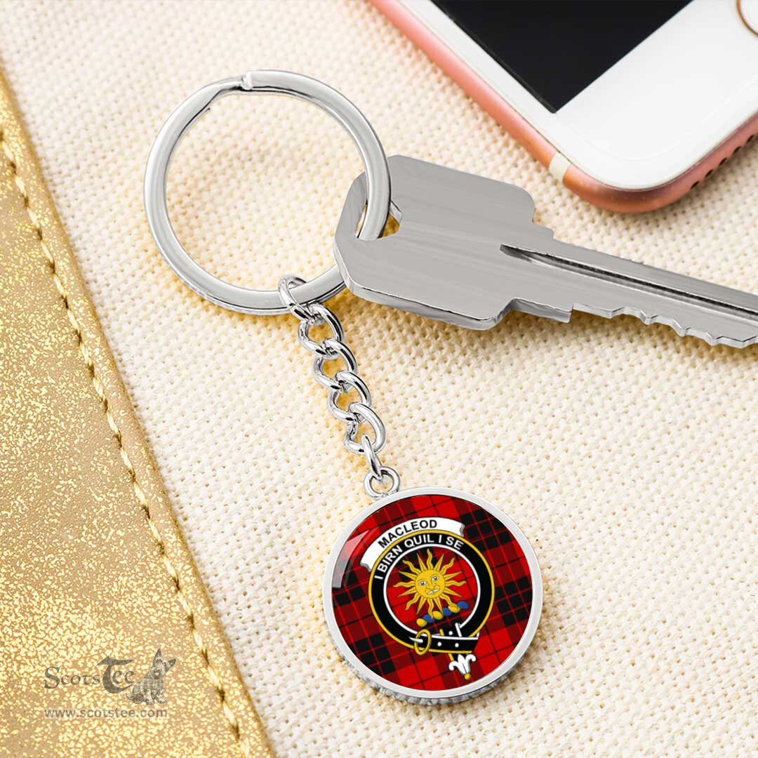 ScotsTee Shop Scottish MacLeod of Raasay Clan Crest Circle Pendant Tartan Luxury Keychain - Personalized Engraving