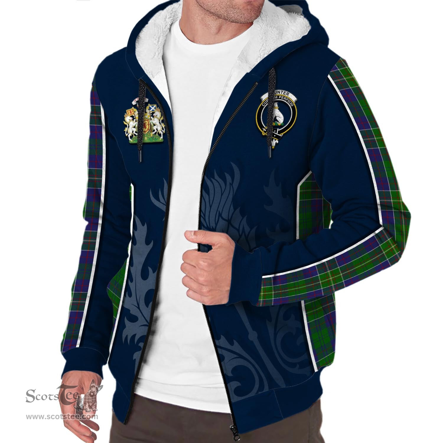 ScotsTee Shop Scottish Hunter of Hunterston Clan Scottish Crest and Scottish Thistle Sport Tartan Sherpa Hoodie