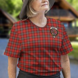 ScotsTee Shop Scottish Fraser Weathered Clan Crest Tartan T Shirt for Family Tartan Matching Family T Shirts