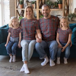 ScotsTee Shop Scottish Hannay Dress Clan Crest Tartan T Shirt for Family Tartan Matching Family T Shirts