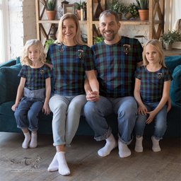 ScotsTee Shop Scottish Guthrie Clan Crest Tartan T Shirt for Family Tartan Matching Family T Shirts