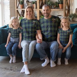 ScotsTee Shop Scottish Blyth Clan Crest Tartan T Shirt for Family Tartan Matching Family T Shirts