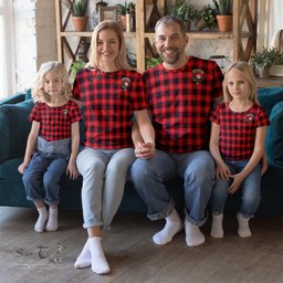 ScotsTee Shop Scottish Cunningham Modern Clan Crest Tartan T Shirt for Family Tartan Matching Family T Shirts