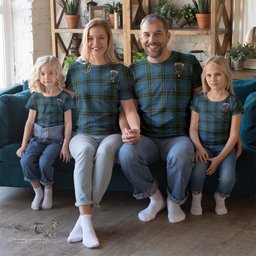 ScotsTee Shop Scottish Davidson Ancient Clan Crest Tartan T Shirt for Family Tartan Matching Family T Shirts