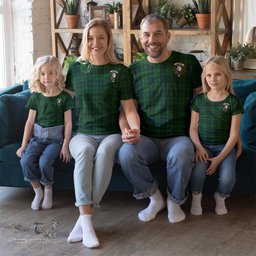 ScotsTee Shop Scottish Dunbar Hunting Clan Crest Tartan T Shirt for Family Tartan Matching Family T Shirts