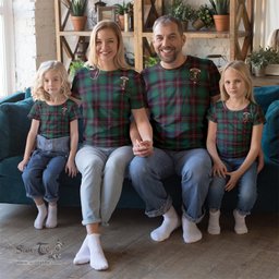 ScotsTee Shop Scottish Chisholm Hunting Ancient Clan Crest Tartan T Shirt for Family Tartan Matching Family T Shirts