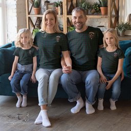 ScotsTee Shop Scottish Elphinstone Clan Crest Tartan T Shirt for Family Tartan Matching Family T Shirts