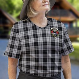 ScotsTee Shop Scottish MacLeod Black and White Clan Crest Tartan T Shirt for Family Tartan Matching Family T Shirts