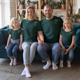 ScotsTee Shop Scottish Montgomery Clan Crest Tartan T Shirt for Family Tartan Matching Family T Shirts