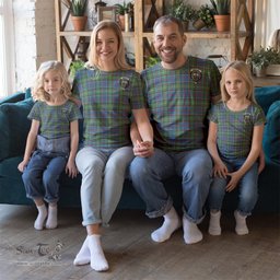 ScotsTee Shop Scottish Whitelaw Clan Crest Tartan T Shirt for Family Tartan Matching Family T Shirts