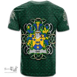 ScotsTee Shop Irish Day Coat of Arms Irish Crest T Shirt Irish Shamrock with Celtic Knot T Shirt